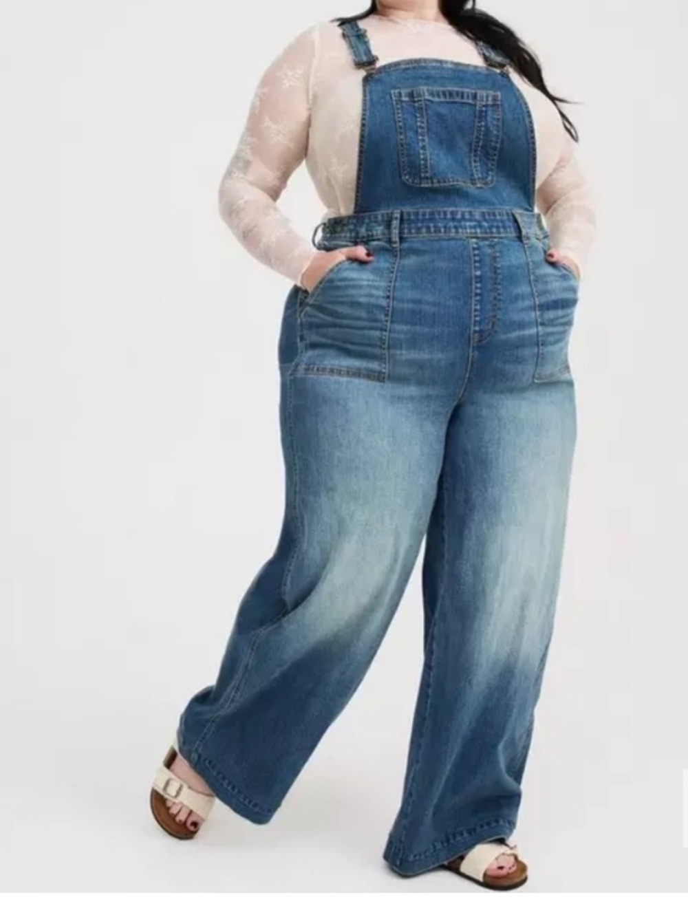 Torrid - Picture 1 of 4